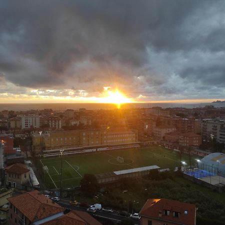 Super Vista Al Grattacielo Di Lavagna Apartman Kültér fotó